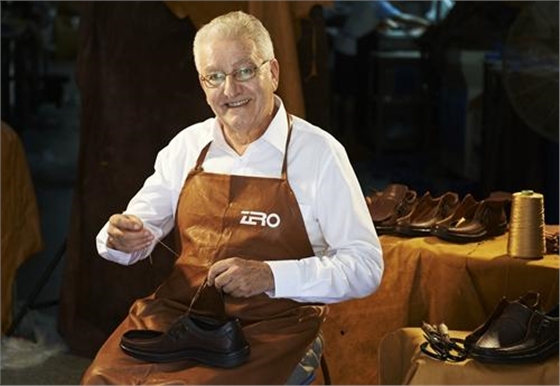 手工做皮鞋還有市場嗎？鞋材防水劑讓你的皮鞋更有市場